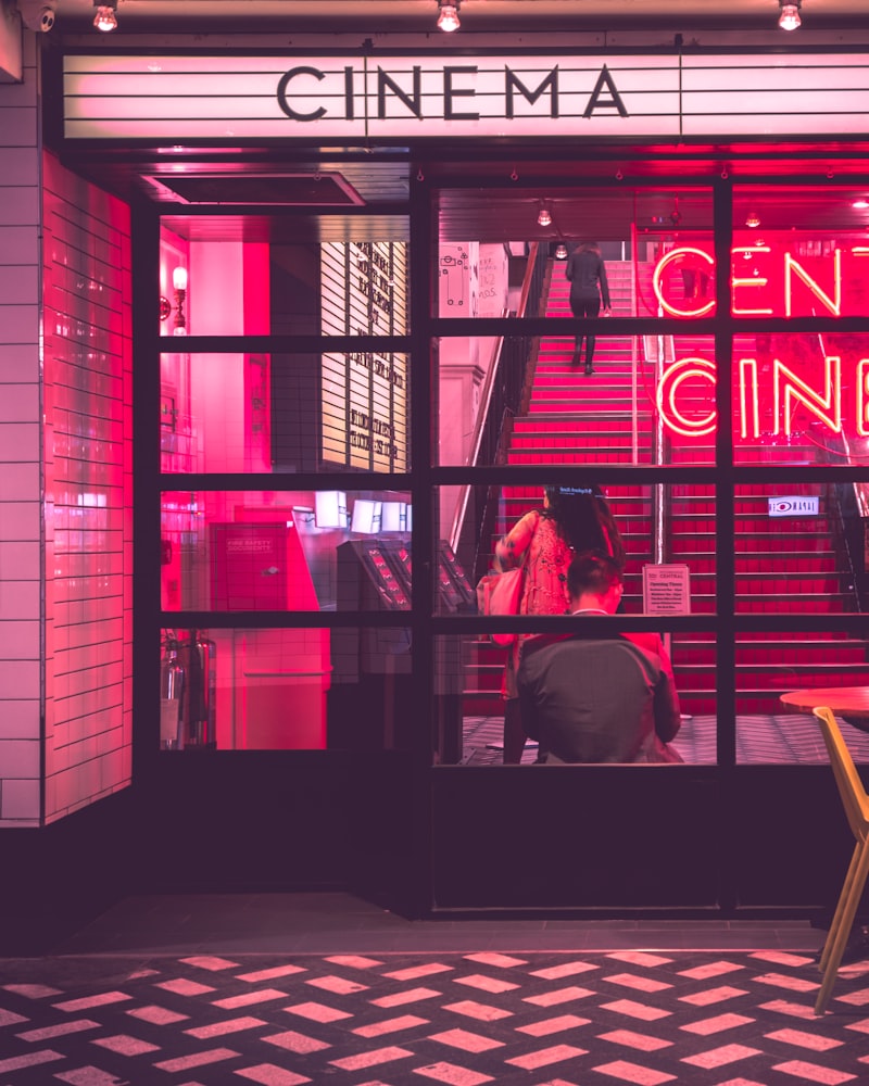 电子世界传奇电影海报